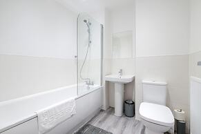 Modern 5 Bedroom 3 Bath Hse Aylesbury