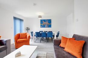 Modern 5 Bedroom 3 Bath Hse Aylesbury