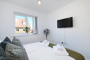 Modern 5 Bedroom 3 Bath Hse Aylesbury