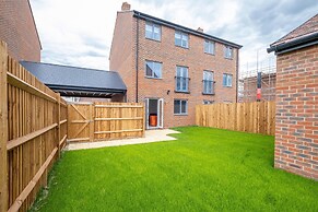 Modern 5 Bedroom 3 Bath Hse Aylesbury