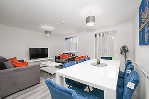 Modern 5 Bedroom 3 Bath Hse Aylesbury