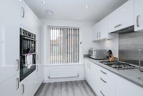 Modern 5 Bedroom 3 Bath Hse Aylesbury