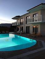 ALBIZIA BOUTIQUE HOTEL