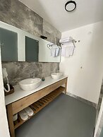 ALBIZIA BOUTIQUE HOTEL