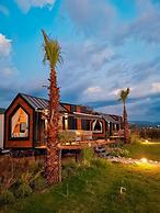 ALBIZIA BOUTIQUE HOTEL