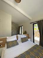 ALBIZIA BOUTIQUE HOTEL