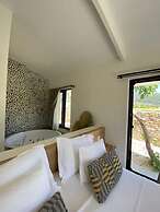 ALBIZIA BOUTIQUE HOTEL