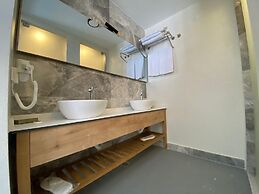 ALBIZIA BOUTIQUE HOTEL