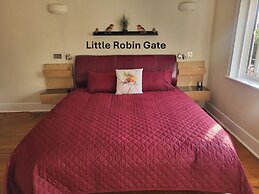 Little Robin Gate