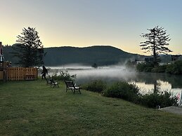Raines Resort Cabins & RV