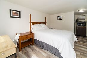 Raines Resort Cabins & RV