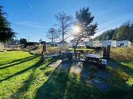 Raines Resort Cabins & RV