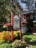 Ambiance by the Falls Cozy Suite