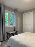 Ambiance by the Falls Cozy Suite