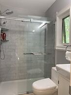 Ambiance by the Falls Cozy Suite