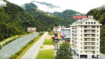 Grand Çaykaram Hotel