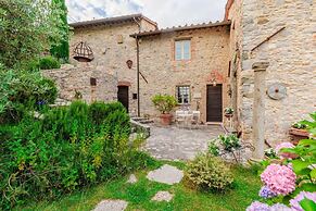 Gran Burrone Castle in Borgo a Mozzano
