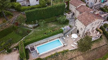 Gran Burrone Castle in Borgo a Mozzano