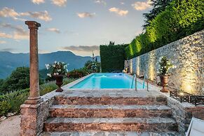 Gran Burrone Castle in Borgo a Mozzano
