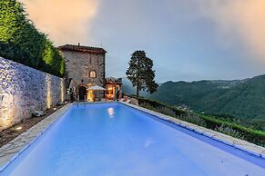 Gran Burrone Castle in Borgo a Mozzano