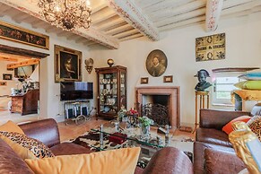 Gran Burrone Castle in Borgo a Mozzano