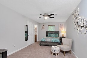 Cheerful 3-bedroom House With Private Parking 3 Home by Redawning