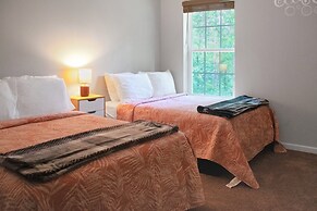 Cheerful 3-bedroom House With Private Parking 3 Home by Redawning