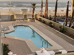 Oceania 6 4 Bedroom Condo by Redawning