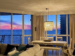 Oceania 6 4 Bedroom Condo by Redawning