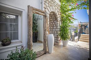 Noa Suite Hotel - Adults Only