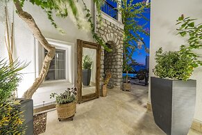 Noa Suite Hotel - Adults Only