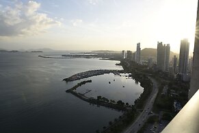 Yoo Panama & Arts Tower