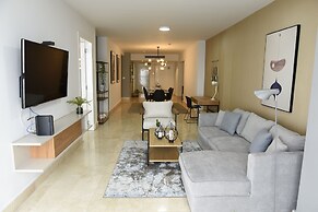 Yoo Panama & Arts Tower