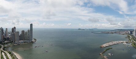 Yoo Panama & Arts Tower