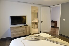 Yoo Panama & Arts Tower