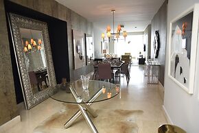 Yoo Panama & Arts Tower