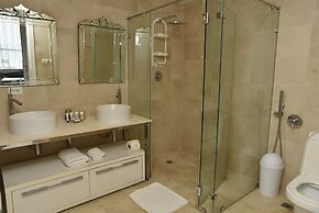 Yoo Panama & Arts Tower