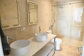 Yoo Panama & Arts Tower