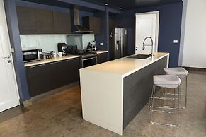 Yoo Panama & Arts Tower