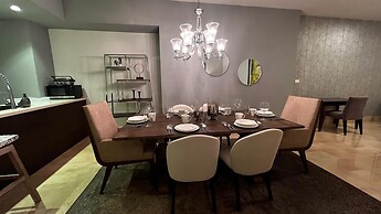 Yoo Panama & Arts Tower