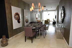 Yoo Panama & Arts Tower