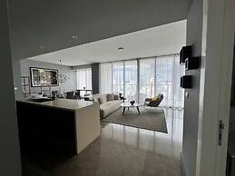 Yoo Panama & Arts Tower