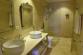 Yoo Panama & Arts Tower