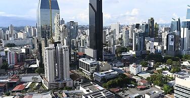 Yoo Panama & Arts Tower