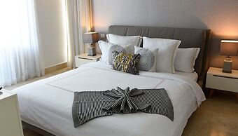 Yoo Panama & Arts Tower