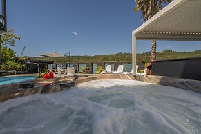 Oceans 88 Whitianga Coastal Accommodation Suites