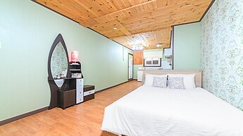 Gapyeong Cheongsol Pension