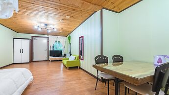 Gapyeong Cheongsol Pension