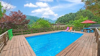 Gapyeong Cheongsol Pension