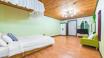 Gapyeong Cheongsol Pension